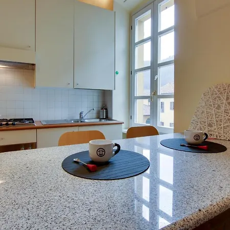 City Escape Apartamento Como